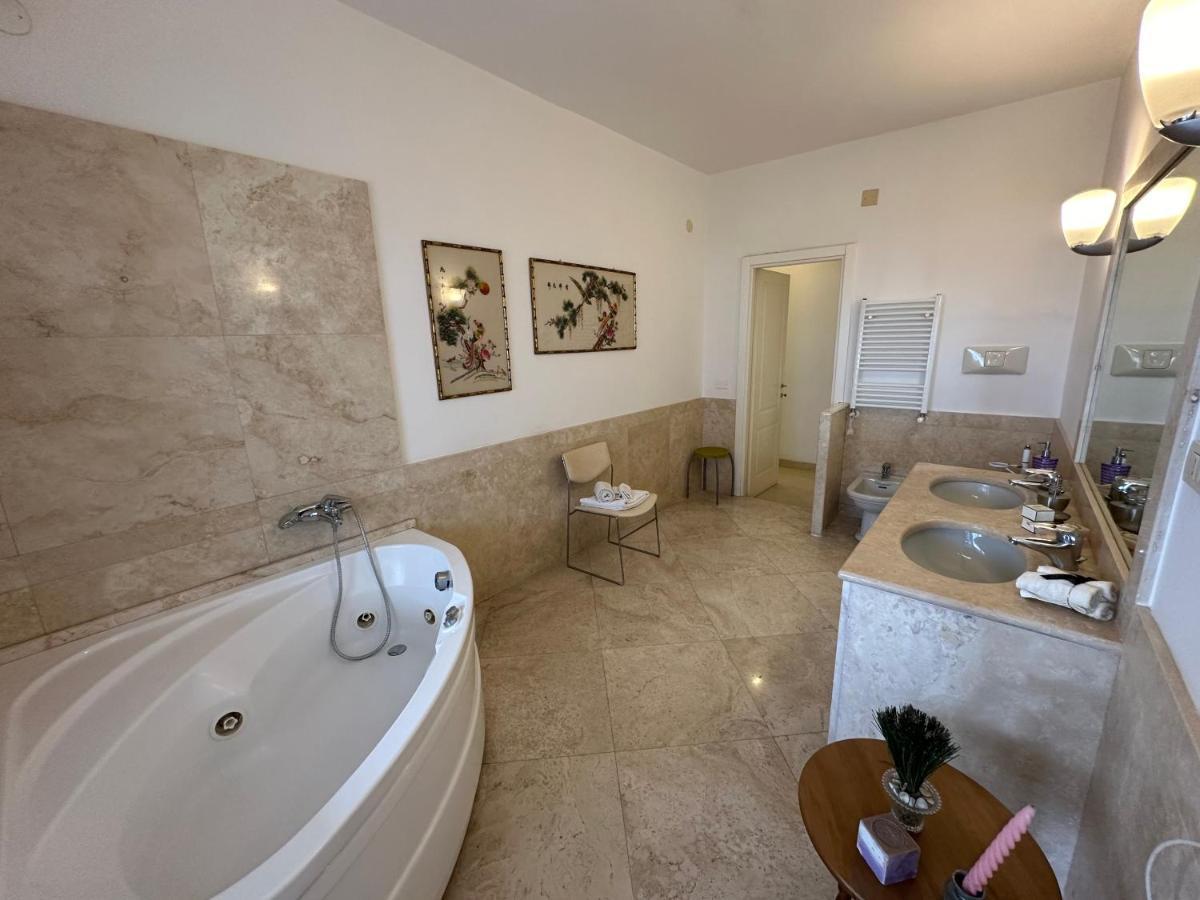 Pf Luxury Apartment Petrarca Posillipo Capri View - My Place Неаполь Екстер'єр фото